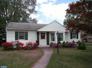 1 College Cir, Stratford, NJ 08084