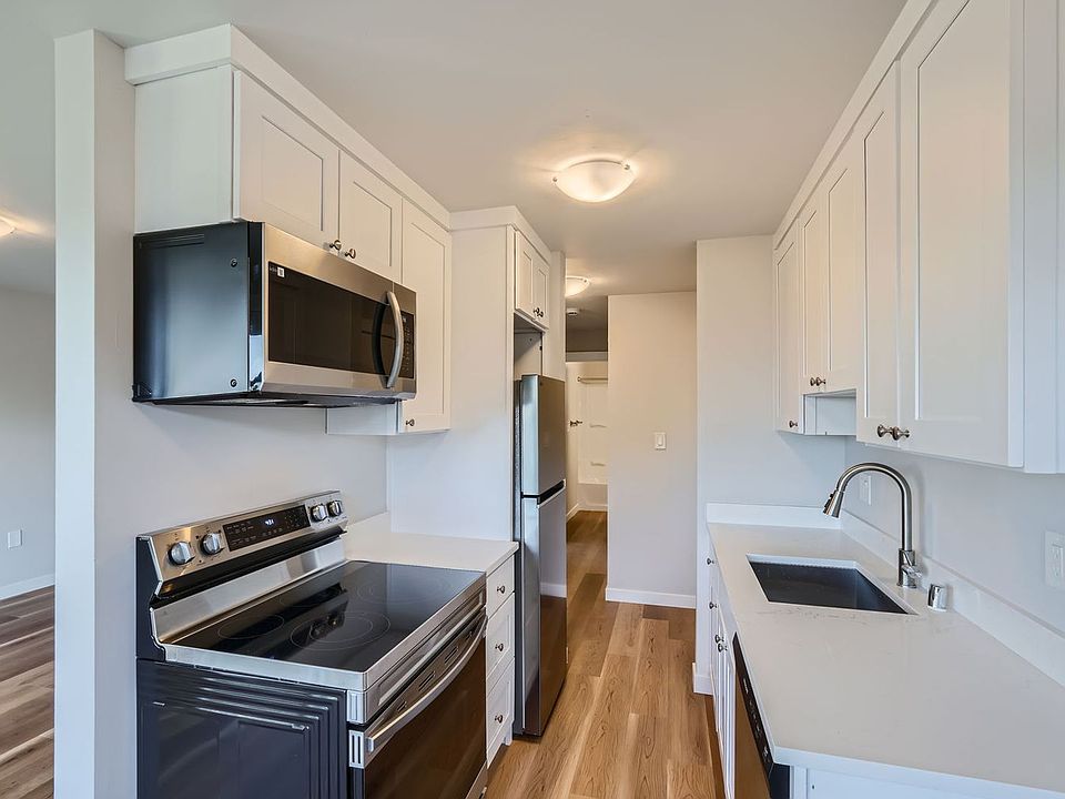 1st image of 2324 Bonair Pl SW APT 31