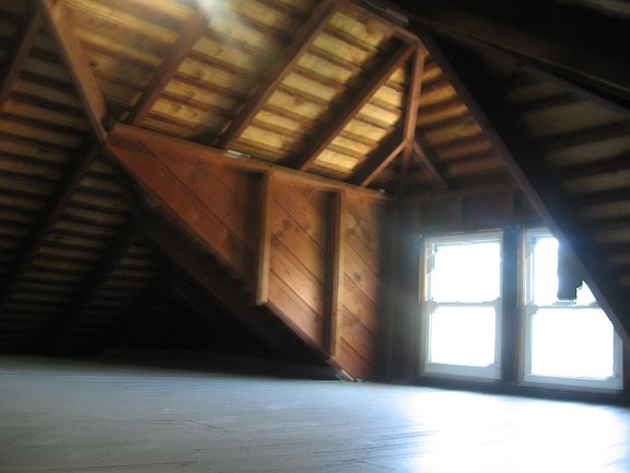 4th image of 11917 190th St