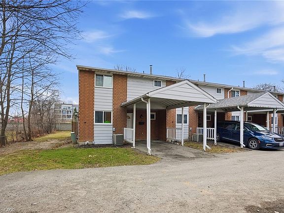 2nd image of 125 Limeridge Rd W #8