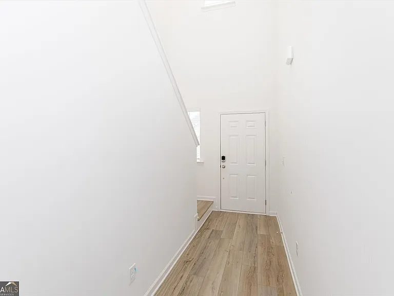 218 Hickory Ridge Trl — Photo 4