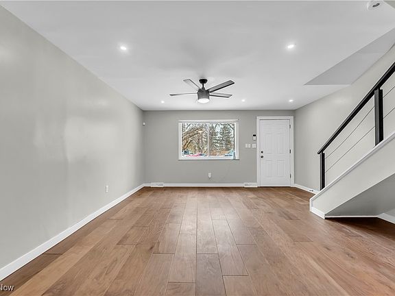 4th image of 797 Babbitt Rd APT 15