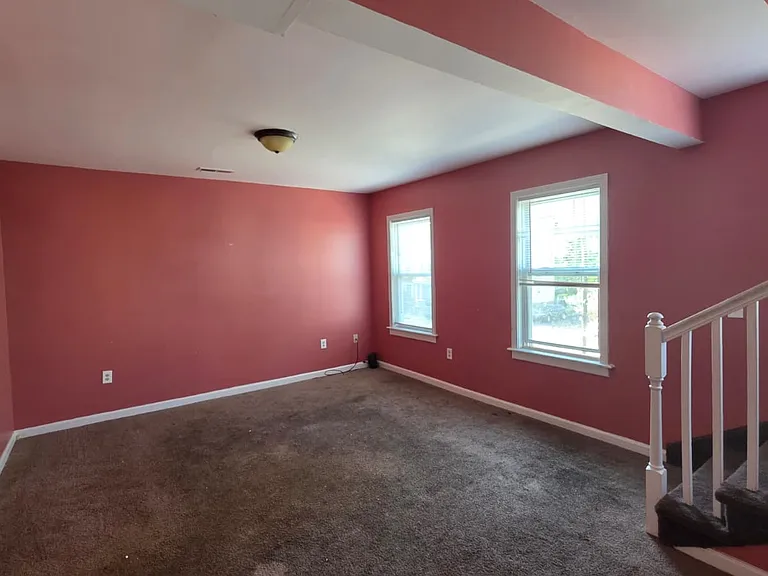 152 Lamberton St #2 — Photo 5
