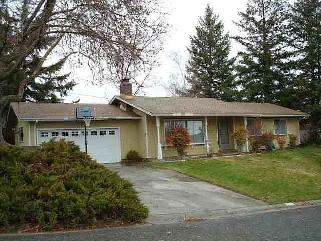 1124 Northridge Dr photo 1