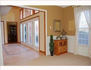 2nd image of 304 Kerry Ct