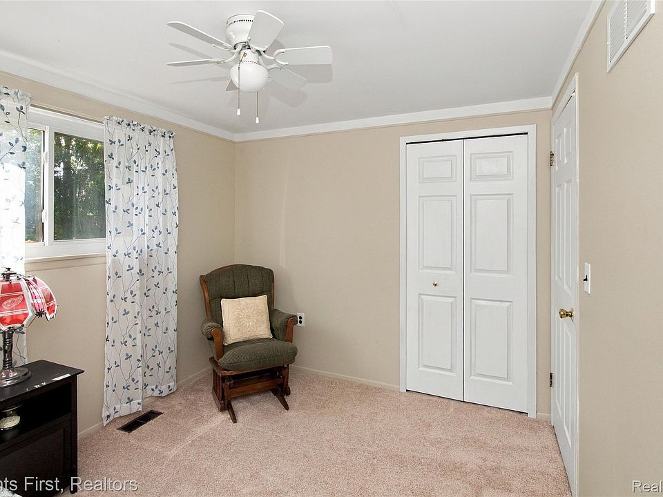 44597 Westminister Way, photo 27