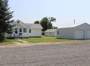109 7th Ave, Lagrange, WY 82221