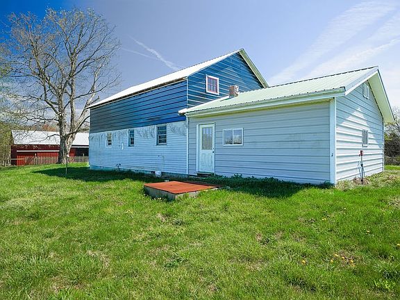 4th image of 752 Stuart Chapel Rd