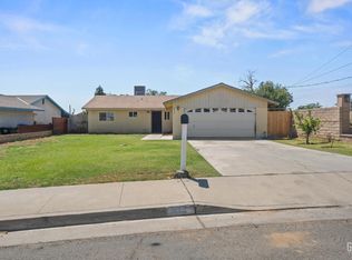 912 Crane St, Bakersfield, CA 93306
