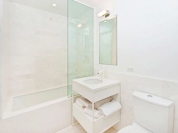 4th image of 241 5th Ave APT 9C