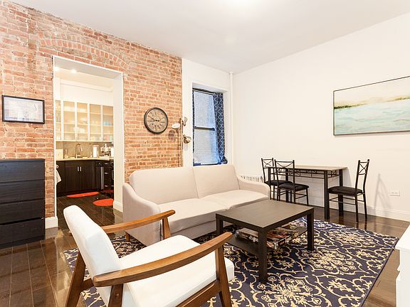 2nd image of 321 W 94th St APT 1E