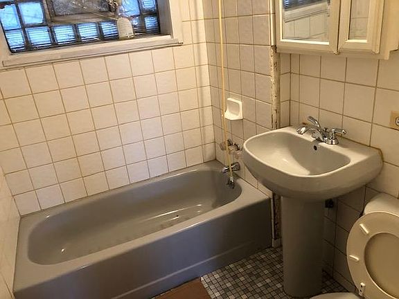 4th image of 4704 W 20th St #5