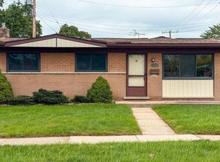 34381 Rosslyn St, Westland, MI 48185