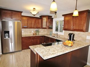 7010 W Evans Dr, Franklin, WI 53132