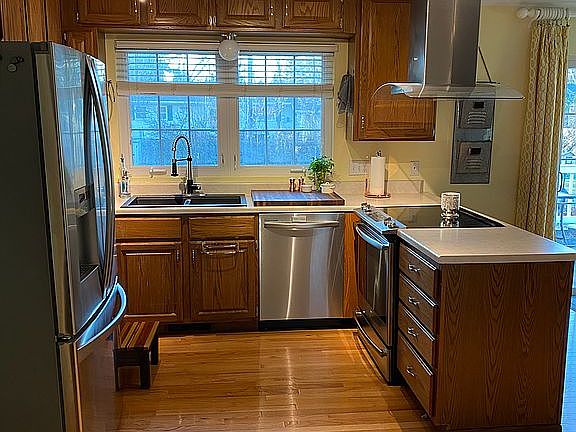 2nd image of 3022 W Elmwood Dr