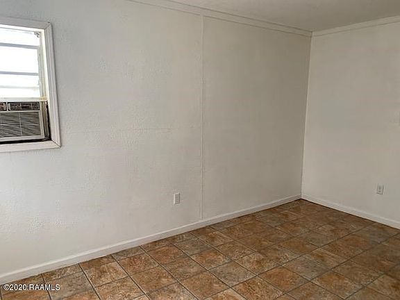 5th image of 321 S Academy St #4