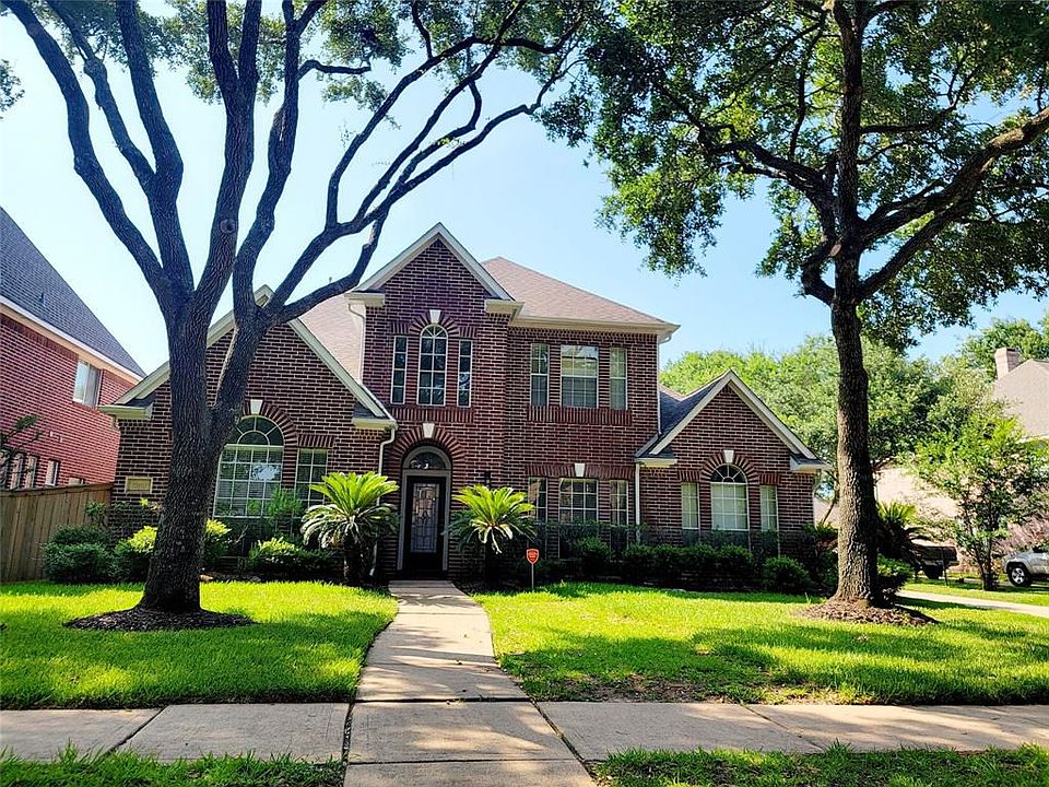 1st image of 17410 Fountainview Cir