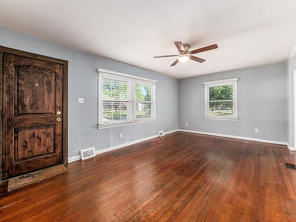 3rd image of 386 Old Village Rd