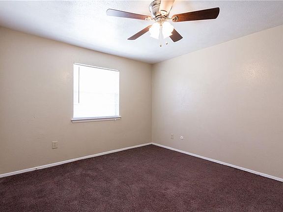 5th image of 3800 Anthony Dr APT F