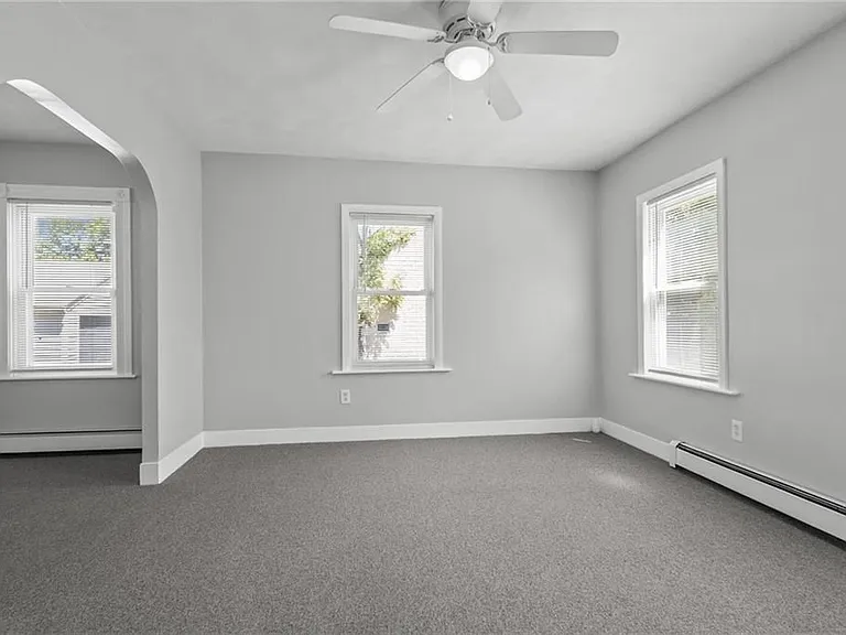 9 Gardner Ave — Photo 12