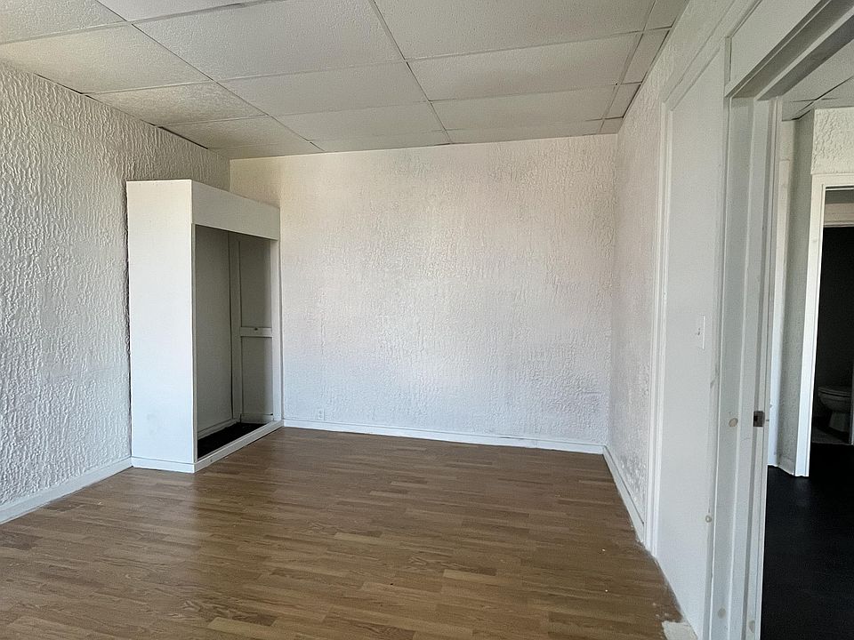1st image of 212-218 E 2nd St #7