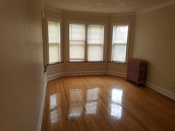 3rd image of 1114 S Austin Blvd #16