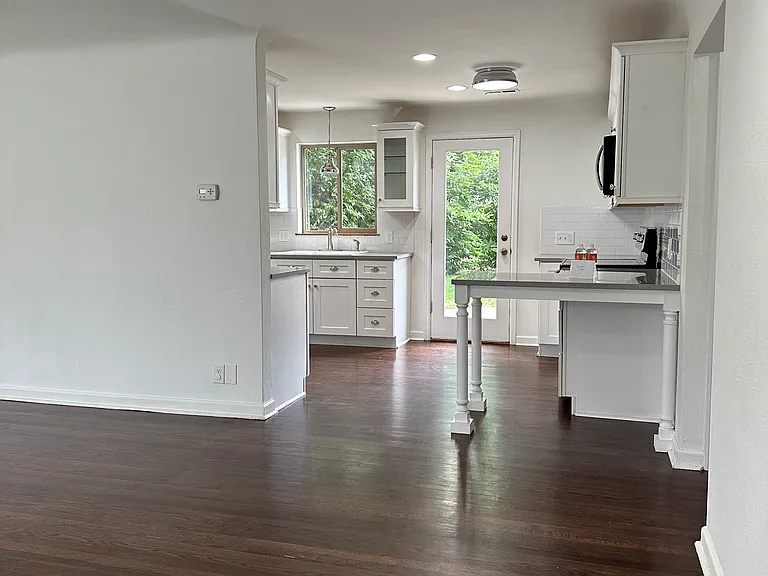 930 S Milwaukee Way — Photo 8