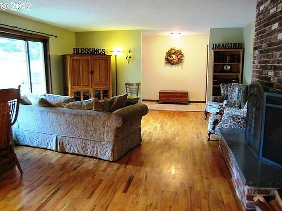 4th image of 20330 S Athens Dr