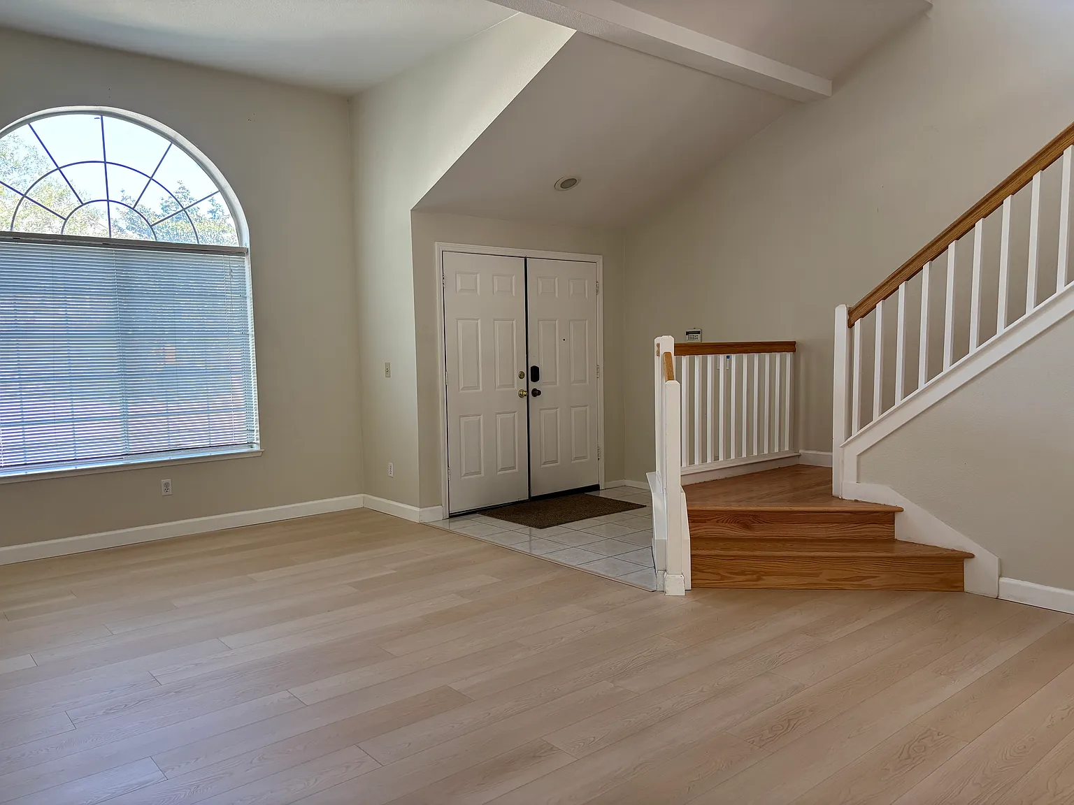 4 bed, 1840 sqft, $4,700 — Photo 3