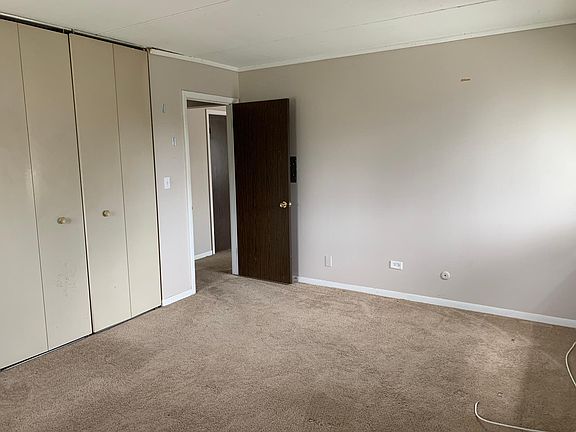 3rd image of 19 N Wilmette Ave #7