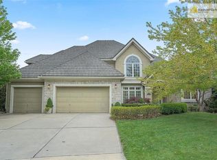 3213 W 154th St, Overland Park, KS 66224