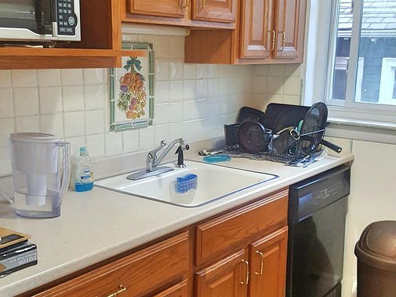 2nd image of 425 S Huntington Ave APT 9
