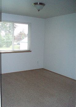2nd image of 17315 10th Ave S #B