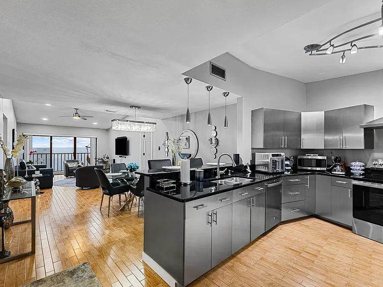 7500 Sunshine Skyway Ln S #205 — Photo 14
