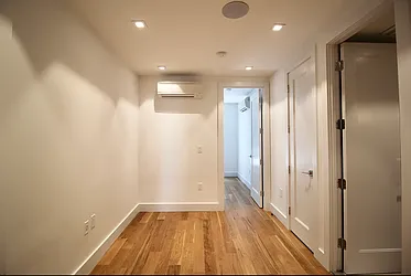 Rented by Loom Capital Group Inc.