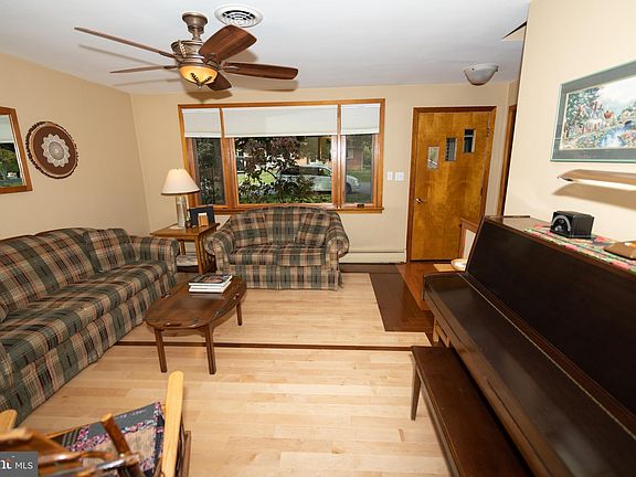 4th image of 13615 Grandview Dr