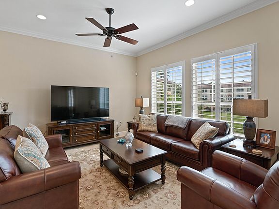 5th image of 65 Marina Gardens Dr
