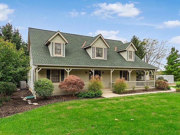 4th image of 7233 Edenborough Ct NW