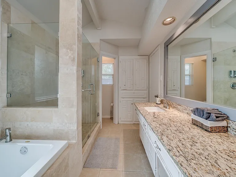 1021 Mellville Dr — Photo 17