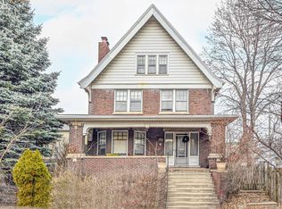 326 W Walker St, Milwaukee, WI 53204