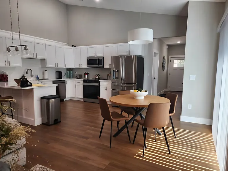 6384 W Flanders Ln — Photo 5