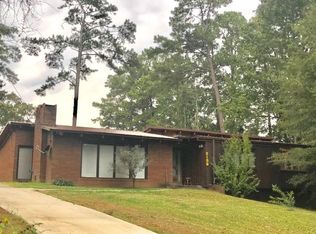 3138 Greenwood Dr, Laurel, MS 39440