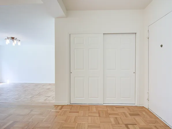 98-22 63rd Drive image 6 of 33