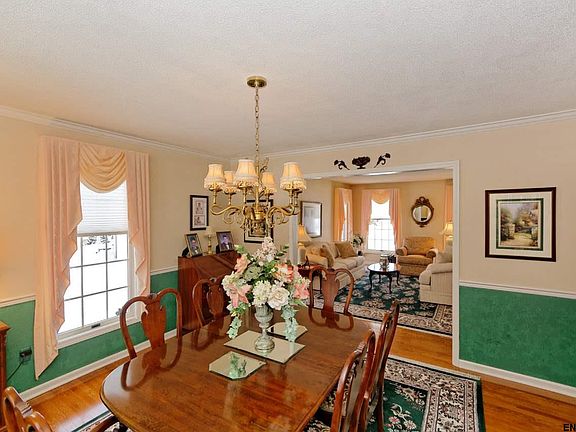 5th image of 6 Pine Forest Ln