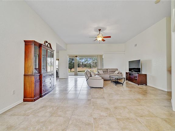3rd image of 3516 Coronet Ave