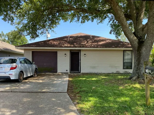 116 River Point Dr, Destrehan, LA 70047