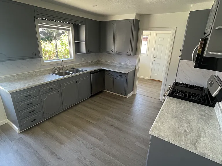 36933 Niles Blvd — Photo 7