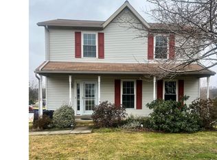 151 E Scarborough Fare, Stewartstown, PA 17363