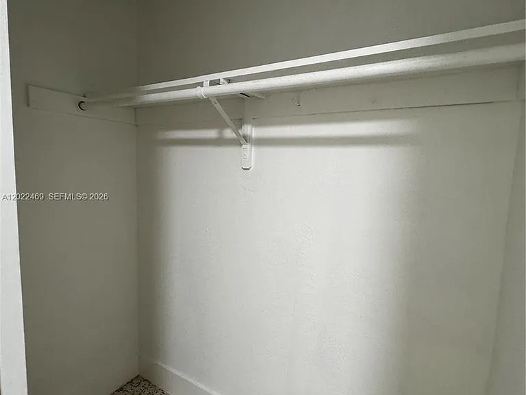2725 SW 25th St #1 — Photo 7