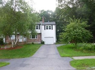 6 Residential Ln, Blackstone, MA 01504